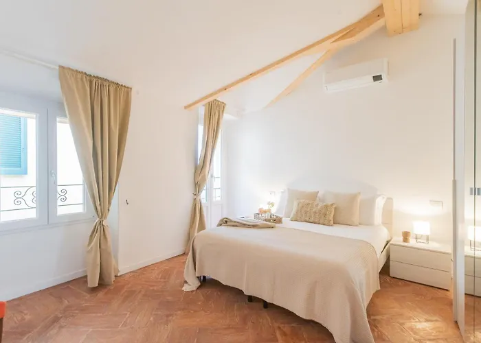 Lägenhet La Finestra Sul Molo